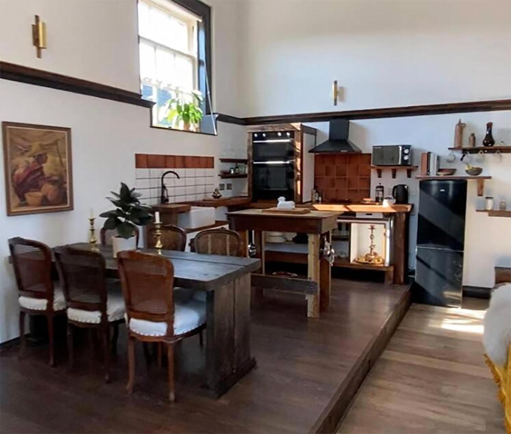 Spacious & Light Studio Loft Alloa Buitenkant foto